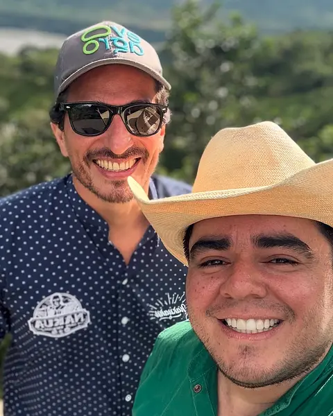 Momentos en Nuestra Finca Cafetera